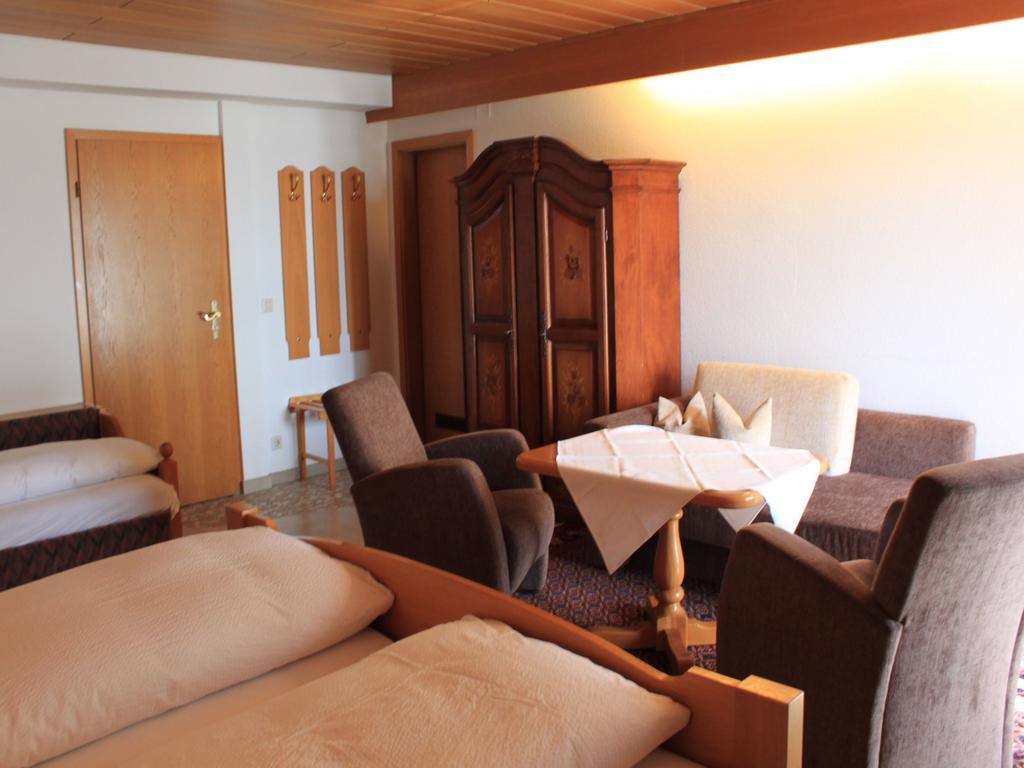 Gaestehaus Mayer-Bartsch Meersburg Room photo
